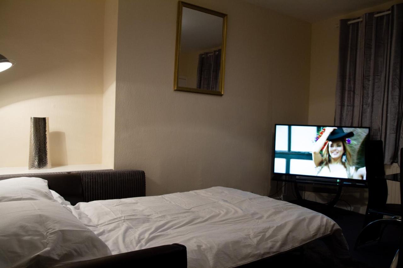 Apartament Carvetii - Fox House - 1St Floor Flat Sleeps Up To 8 Dunfermline Zewnętrze zdjęcie