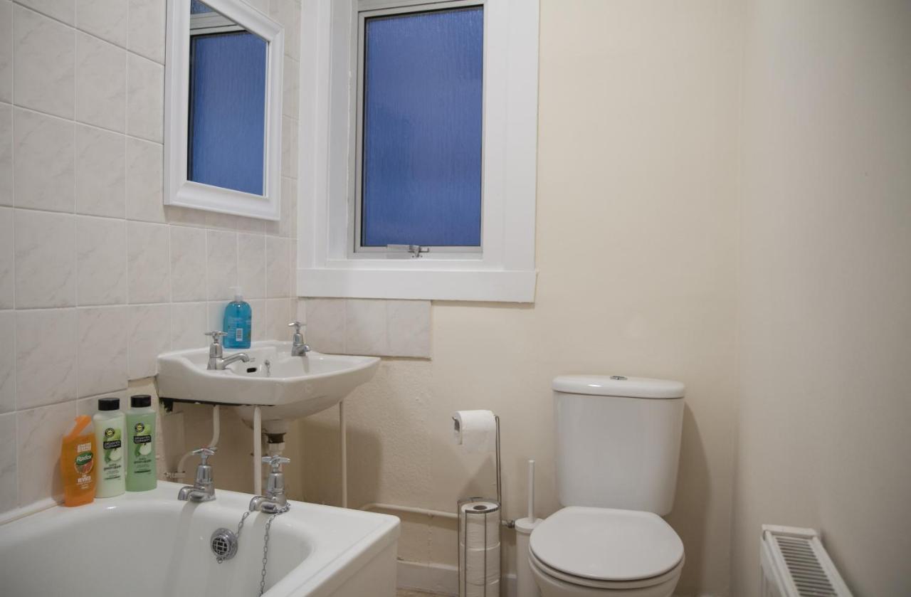Apartament Carvetii - Fox House - 1St Floor Flat Sleeps Up To 8 Dunfermline Zewnętrze zdjęcie
