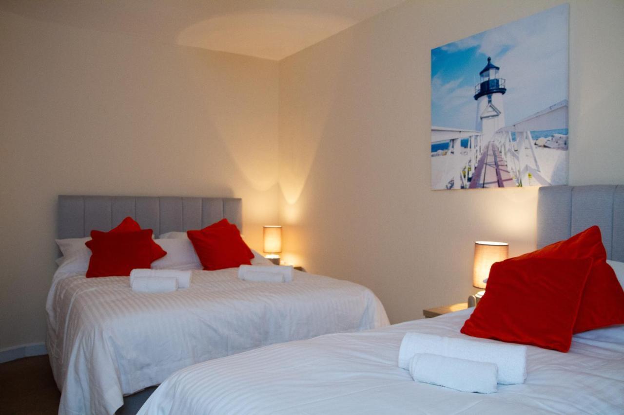 Apartament Carvetii - Fox House - 1St Floor Flat Sleeps Up To 8 Dunfermline Zewnętrze zdjęcie